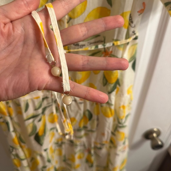 H&M Lemon Floral Maxi Dress — 100% Cotton, Romantic Puff Sleeve Dress - Picture 4 of 7